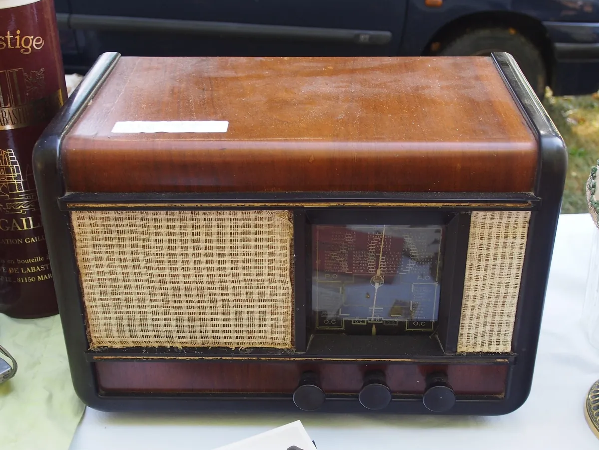 Rádio: Marconi, Tesla, Popov e um padre gaúcho disputam a origem do aparelho que levou voz e música a milhões de lares.